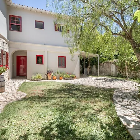 Cozy 2-bdrm-house With Garden * Katúna