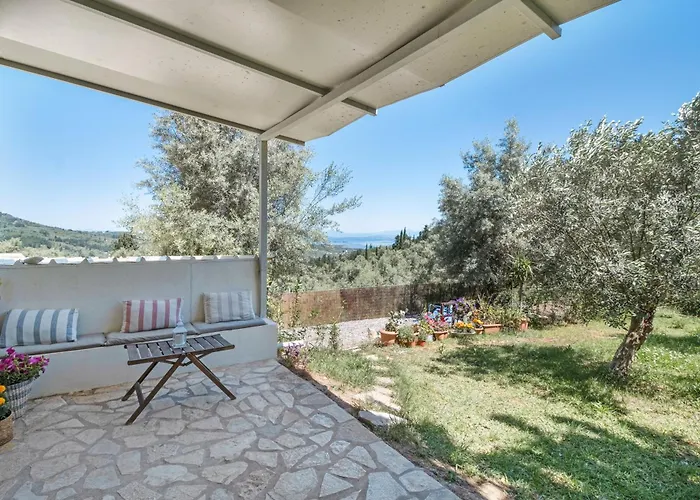 Cozy 2-bdrm-house With Garden * Katouna