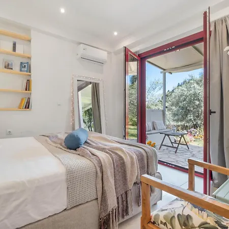 Cozy 2-bdrm-house With Garden *