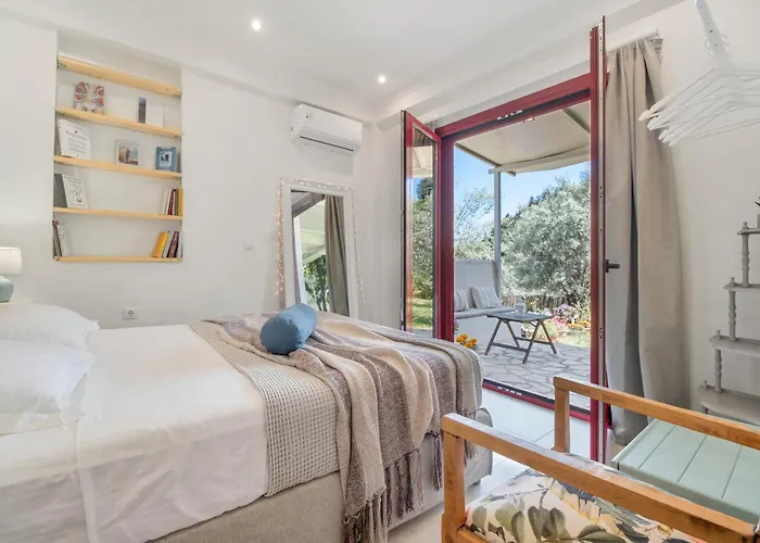 Cozy 2-bdrm-house With Garden *