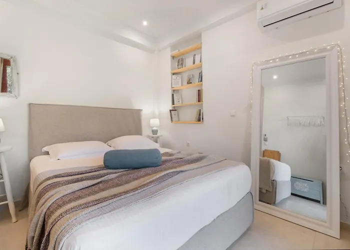 Σπίτι διακοπών Cozy 2-bdrm-house With Garden *